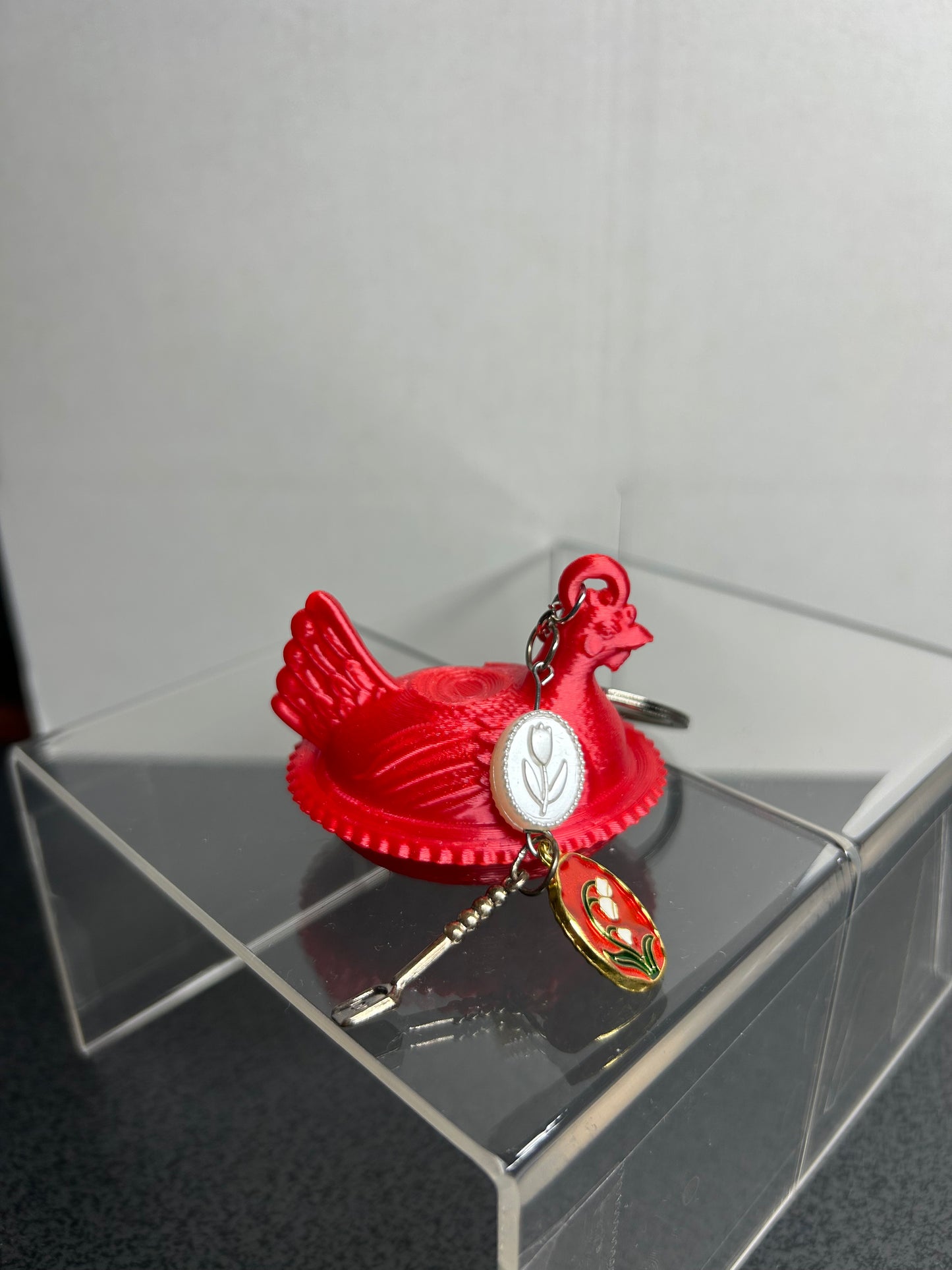 Red Hon on Nest Key Chain
