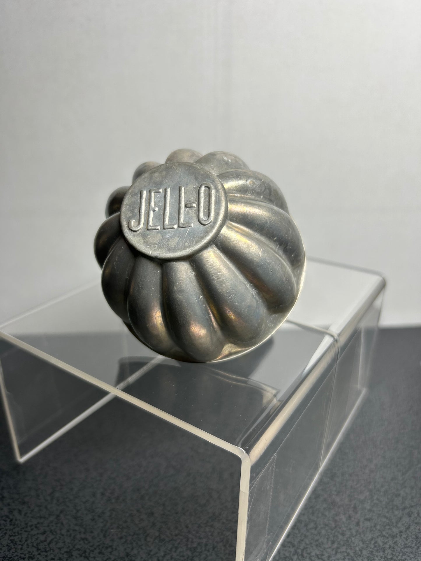 Small Old Jello Tin