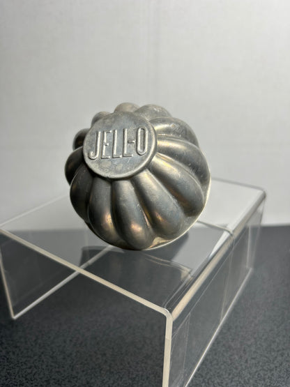 Small Old Jello Tin